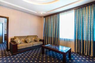 Отель Royal Palace Hotel Алматы Люкс-3