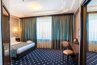 Отель Royal Palace Hotel Алматы Стандартный двухместный номер с 1 кроватью-2